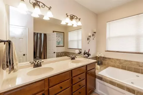 2701 Pendleton Dr, Cedar Falls, IA 50613 photo 9