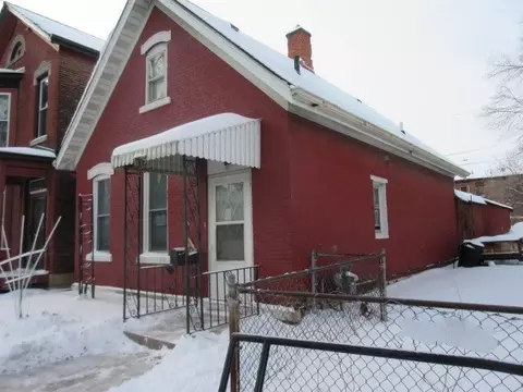 1675 Jackson St, Dubuque, IA 52001 photo 1