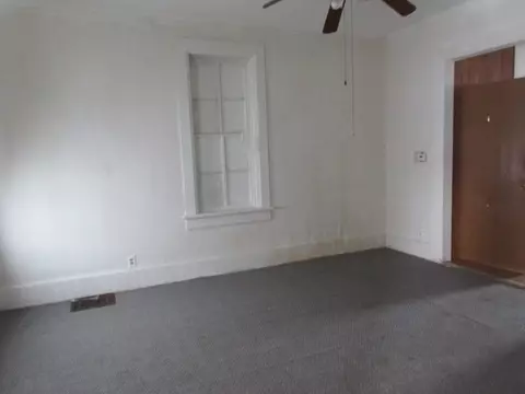 1675 Jackson St, Dubuque, IA 52001 photo 6