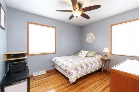 1269 S Hackett Rd, Waterloo, IA 50701 photo 12