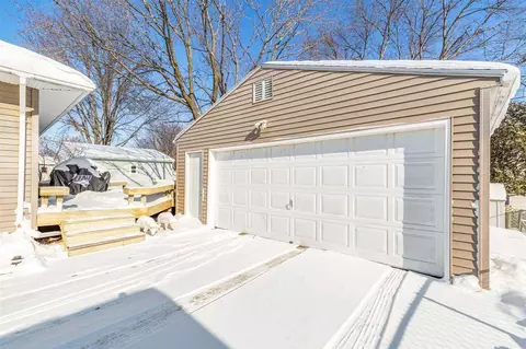 1269 S Hackett Rd, Waterloo, IA 50701 photo 19