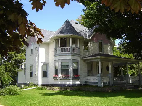 540 E Main St, Denver, IA 50622 photo 16