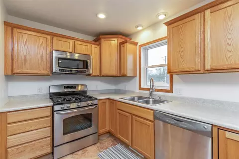 1919 E Ridgeway Ave, Waterloo, IA 50702 photo 8