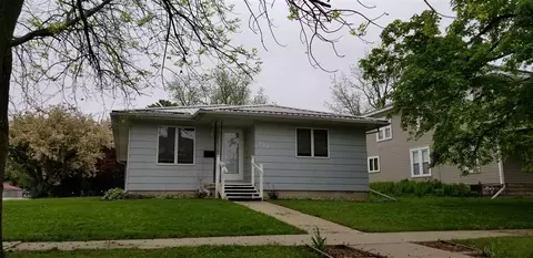 809 2nd Ave, Ackley, IA 50601 photo 1