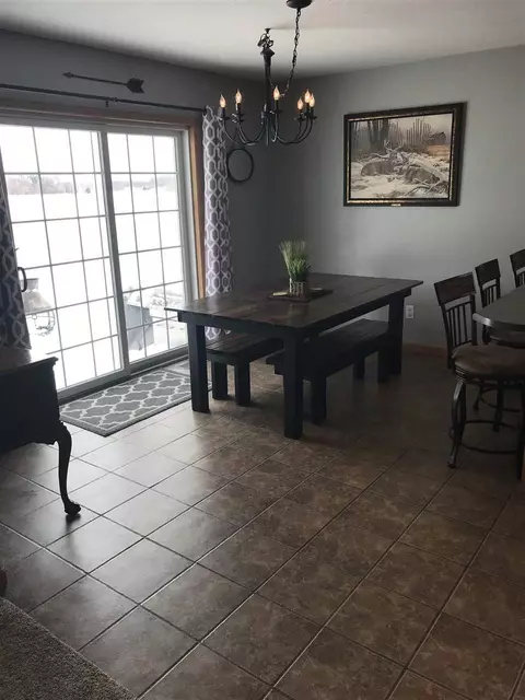 829 Juniper Dr, Waterloo, IA 50702 photo 8