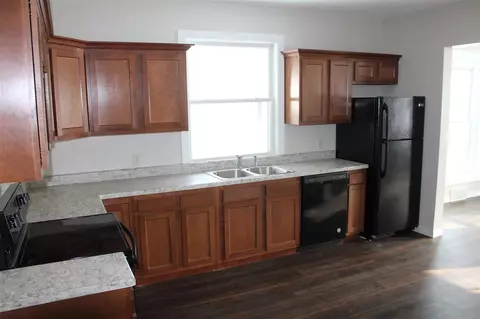 223 W Prospect, Shell Rock, IA 50670 photo 2