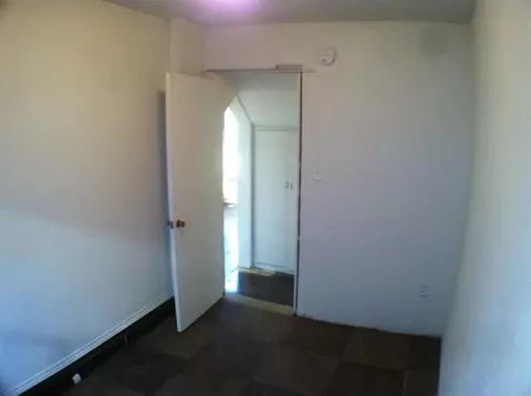 320 E 8th St, Waterloo, IA 50703 photo 9
