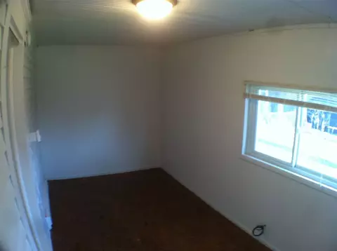 320 E 8th St, Waterloo, IA 50703 photo 6