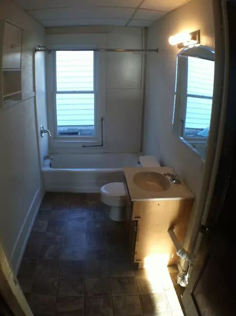 320 E 8th St, Waterloo, IA 50703 photo 7