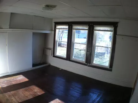 320 E 8th St, Waterloo, IA 50703 photo 12