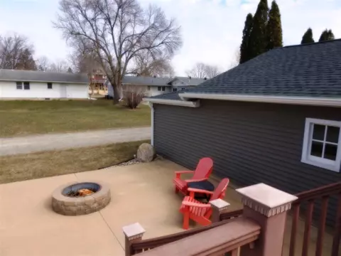616 E 1st St, Sumner, IA 50674 photo 17