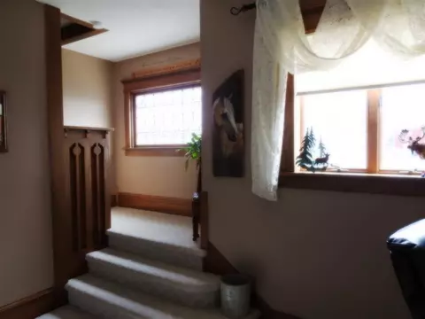 616 E 1st St, Sumner, IA 50674 photo 8