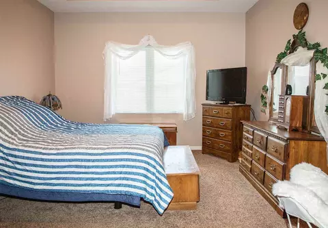 4108 Mockingbird Ln, Waterloo, IA 50702 photo 13
