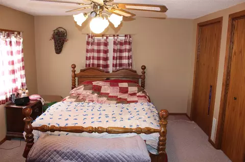 27295 255th St, Shell Rock, IA 50670 photo 7