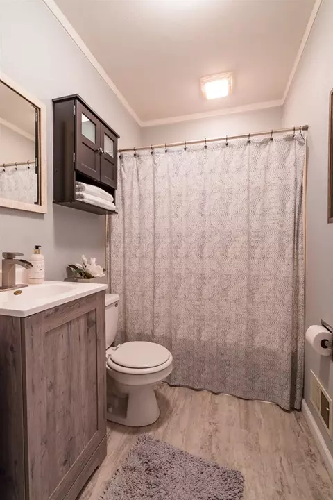 1137 Cornwall, Waterloo, IA 50702 photo 9