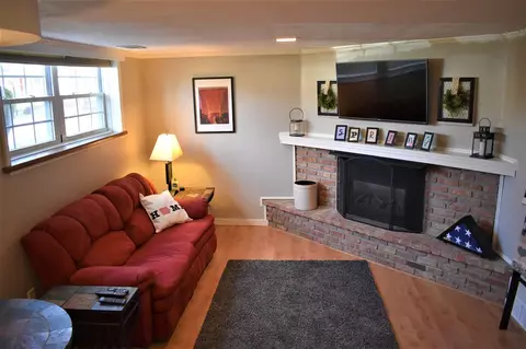 301 Lambeth Dr, Waterloo, IA 50701 photo 13