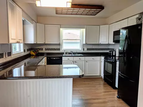 5952 Ab Ave, Waterloo, IA 50701 photo 4