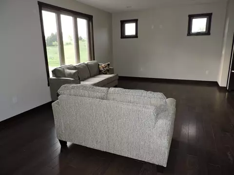 1711 E Hills Rd, Decorah, IA 52101 photo 7