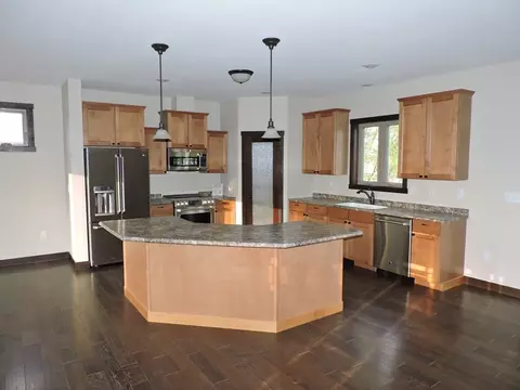 1711 E Hills Rd, Decorah, IA 52101 photo 4