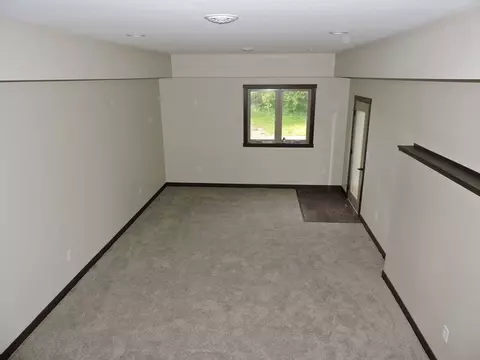 1711 E Hills Rd, Decorah, IA 52101 photo 11