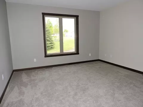 1711 E Hills Rd, Decorah, IA 52101 photo 8