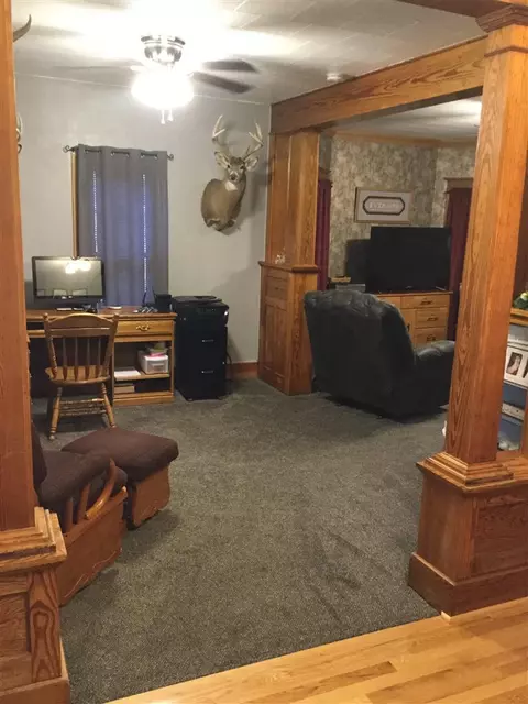 128 E Main St, Stanley, IA 50671 photo 4