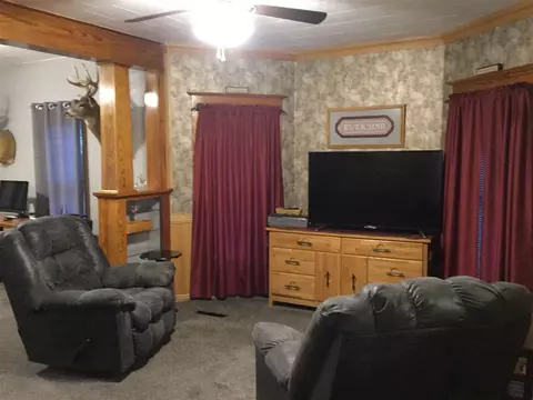128 E Main St, Stanley, IA 50671 photo 6