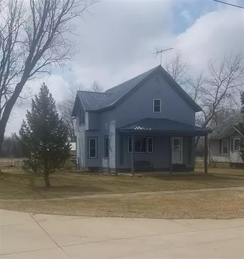 128 E Main St, Stanley, IA 50671 photo 1