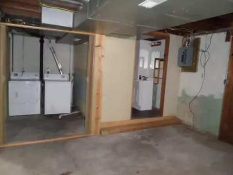 150 Cornwall Ave, Waterloo, IA 50702 photo 13