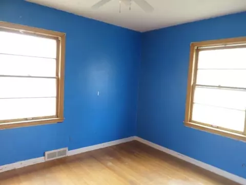 150 Cornwall Ave, Waterloo, IA 50702 photo 8