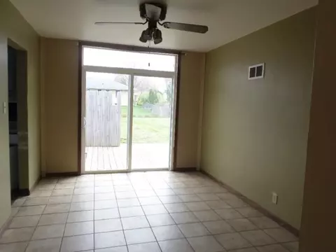 150 Cornwall Ave, Waterloo, IA 50702 photo 4