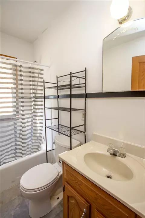 1116 E Mitchell Ave, Waterloo, IA 50702 photo 15