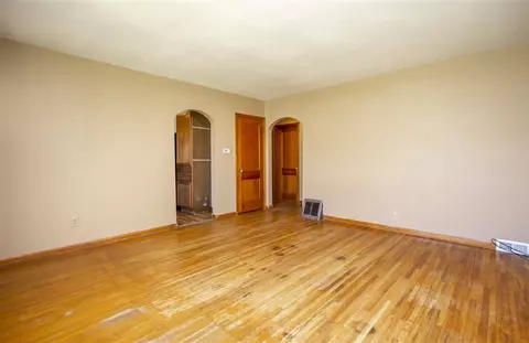 1116 E Mitchell Ave, Waterloo, IA 50702 photo 4