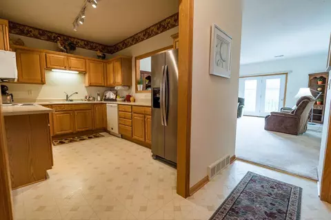 4402 Reflection Ln, Waterloo, IA 50701 photo 8