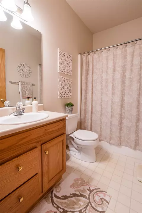 4402 Reflection Ln, Waterloo, IA 50701 photo 12