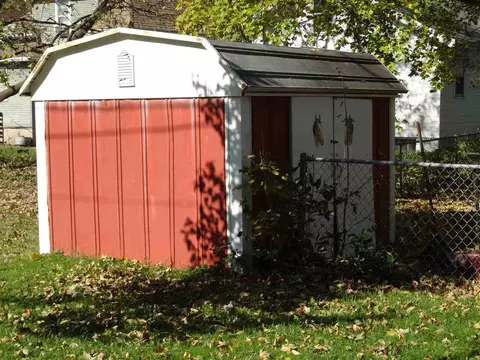 129 Summit Ave, Waterloo, IA 50701 photo 19