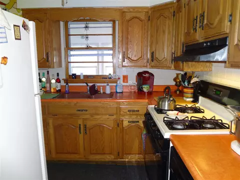 129 Summit Ave, Waterloo, IA 50701 photo 5