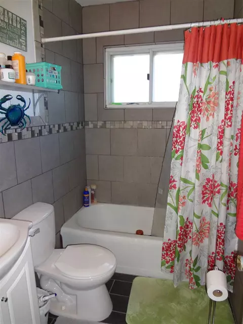 129 Summit Ave, Waterloo, IA 50701 photo 8
