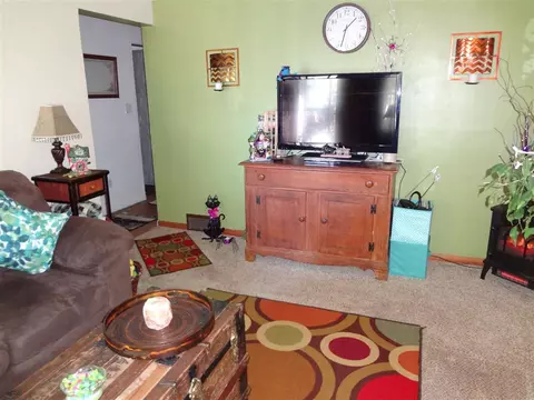 129 Summit Ave, Waterloo, IA 50701 photo 3