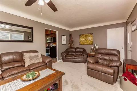 657 Jane St, Waterloo, IA 50701 photo 7