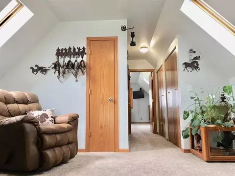 2403 D Ave, Garwin, IA 50632 photo 6