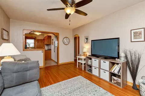 306 Bertch Ave, Waterloo, IA 50702 photo 5