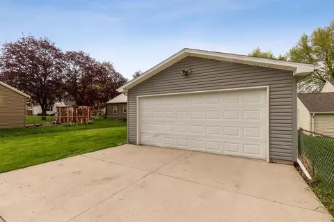 306 Bertch Ave, Waterloo, IA 50702 photo 18