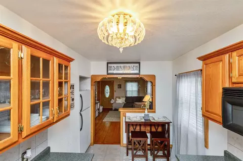 306 Bertch Ave, Waterloo, IA 50702 photo 9