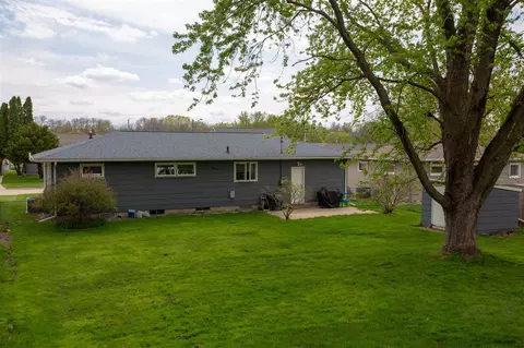452 Devonshire Dr, Waterloo, IA 50701 photo 20