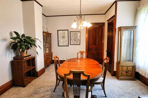 717 Maple Ave, Decorah, IA 52101 photo 8