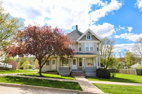 717 Maple Ave, Decorah, IA 52101 photo 1
