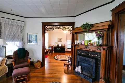 717 Maple Ave, Decorah, IA 52101 photo 6