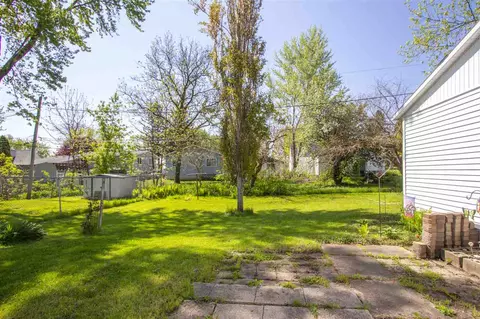 1223 Upton Ave, Waterloo, IA 50701 photo 5