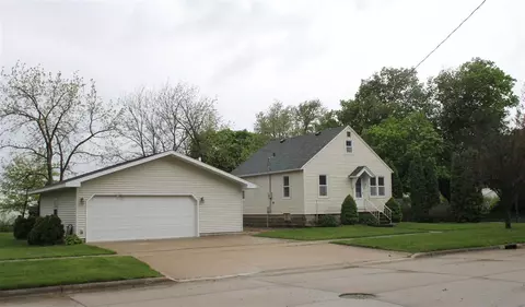 419 E 2nd St, Readlyn, IA 50668 photo 18